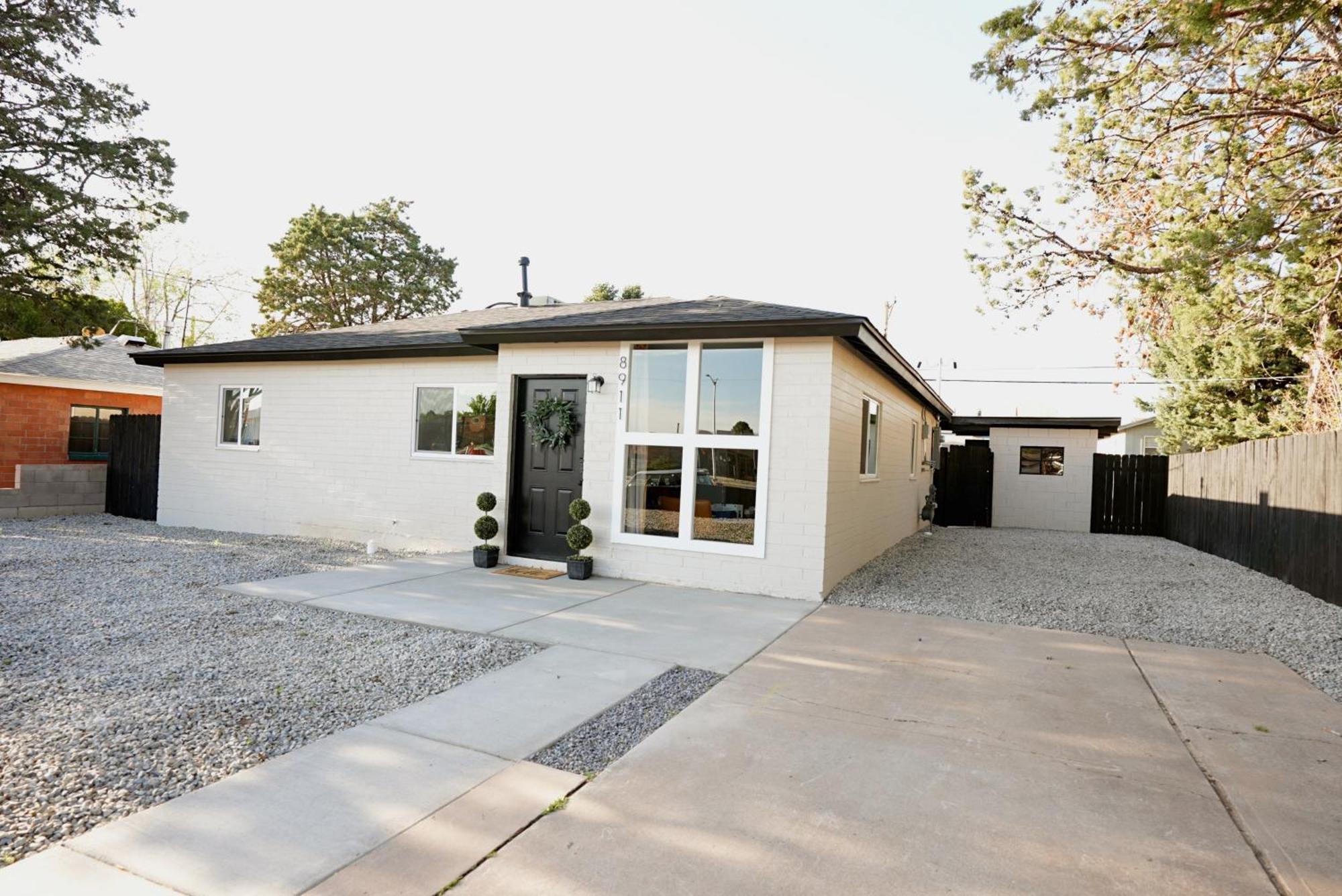 Centrally Located! Remodeled! Huge Backyard! The White House Albuquerque Exteriör bild