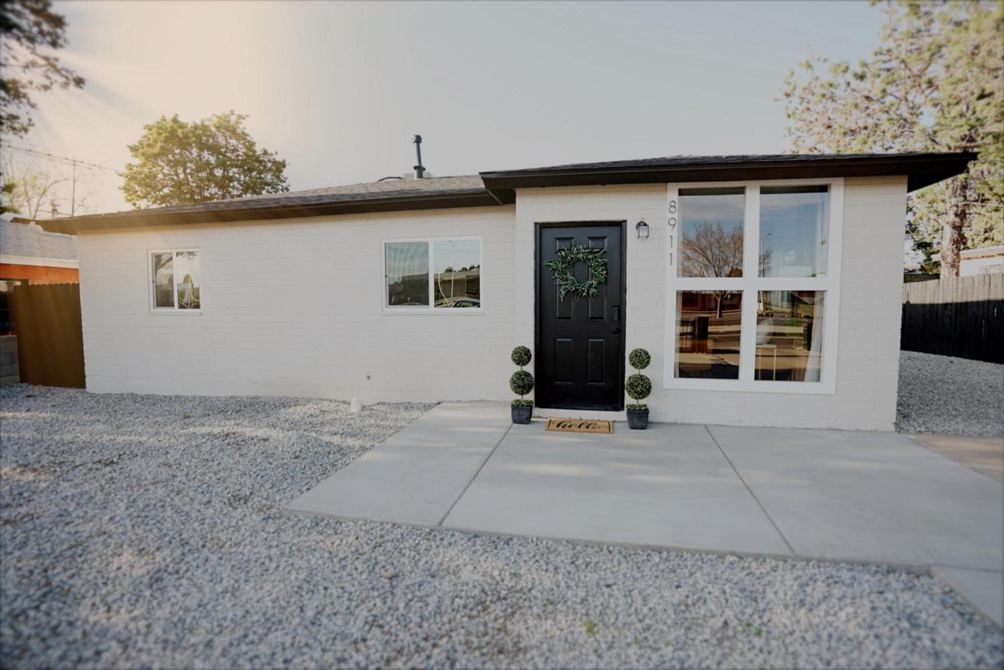 Centrally Located! Remodeled! Huge Backyard! The White House Albuquerque Exteriör bild